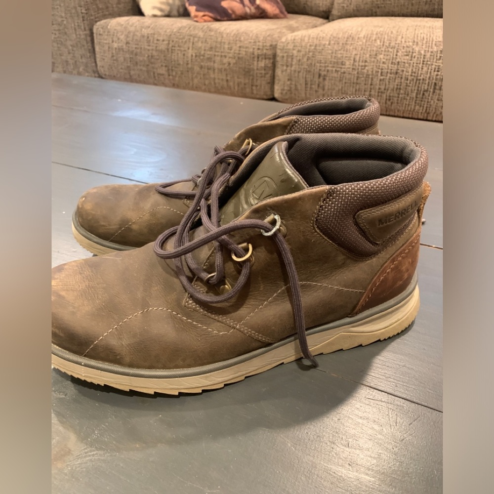 Merrell Boulder boots 8.5M
